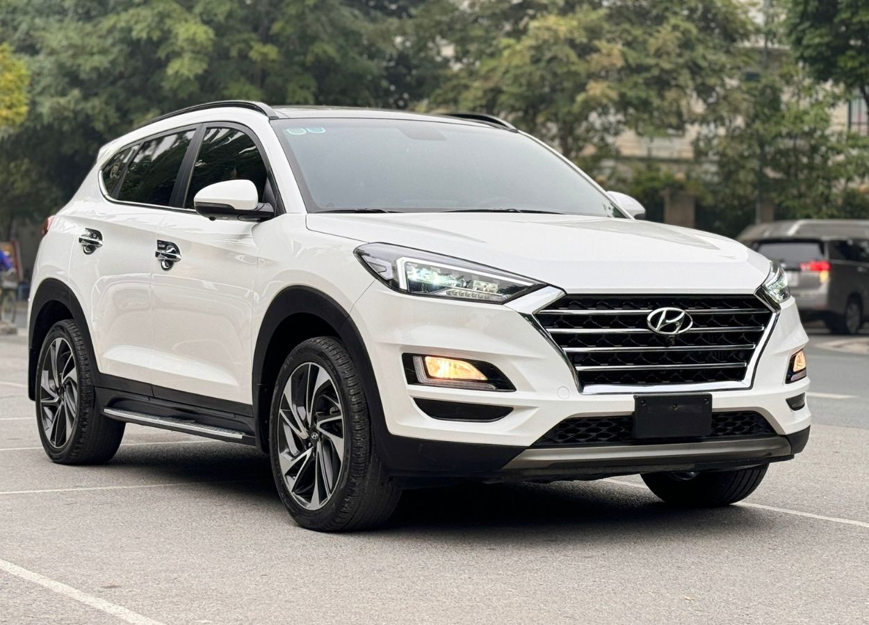 Lăn bánh 2 năm, chủ xe Hyundai Tucson chấp nhận bán ‘lỗ’ cả trăm triệu đồng 371804