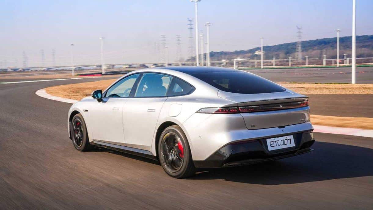 Dongfeng eπ 007 chốt ngày mở bán: Xe điện với cửa mở như Lamborghini, phạm vi hoạt động 1.200 km 385412