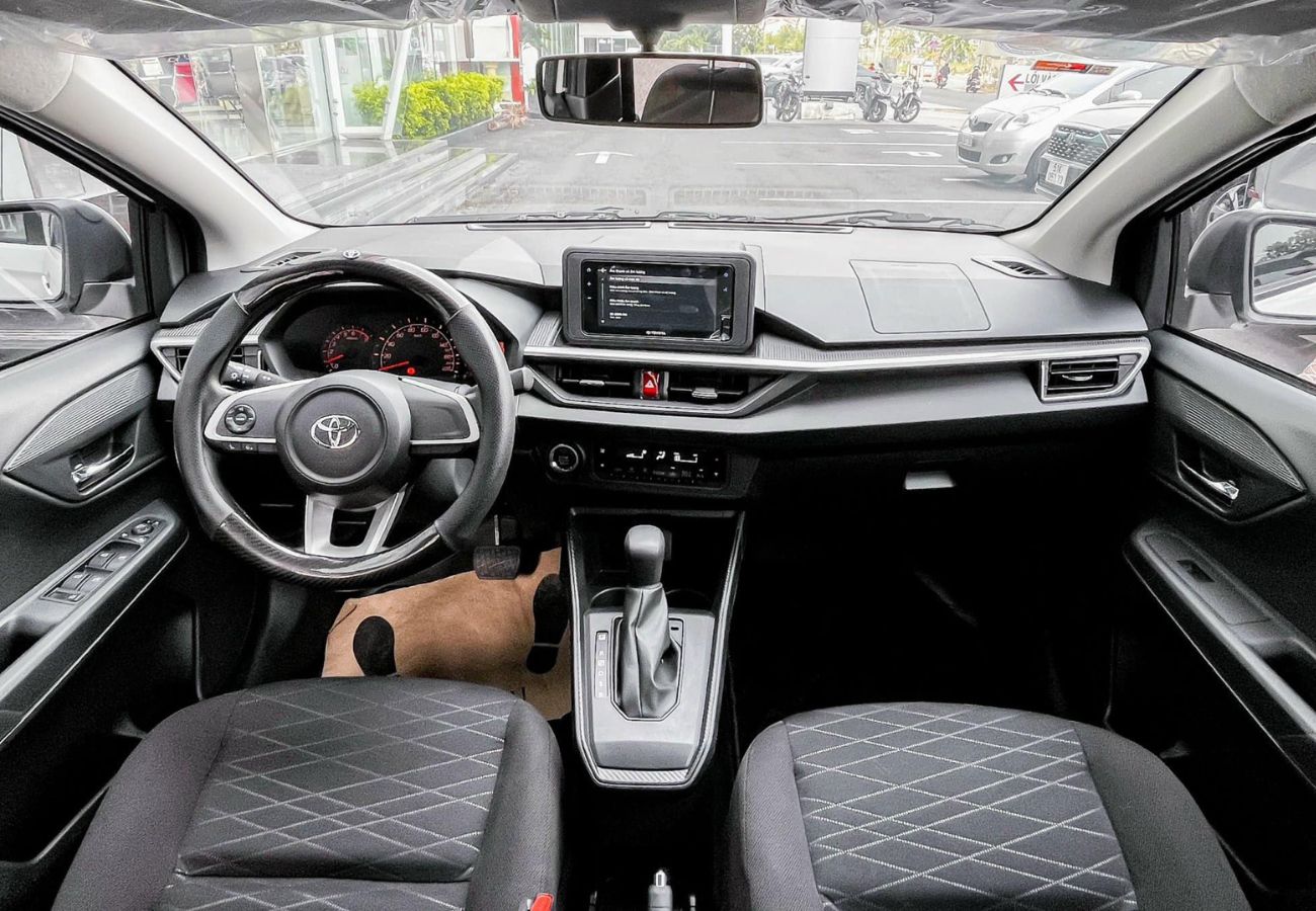 Chạy vỏn vẹn hơn 200 km, Toyota Wigo 2023 xuống giá ngỡ ngàng trên sàn xe cũ 387879