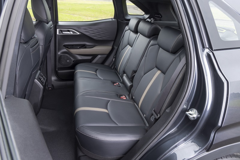 harga-mitsubishi-xforce-2023-interior