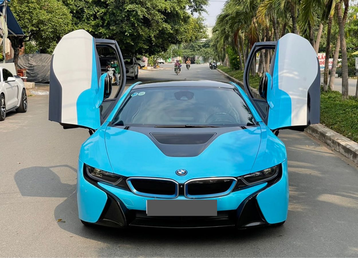 i8