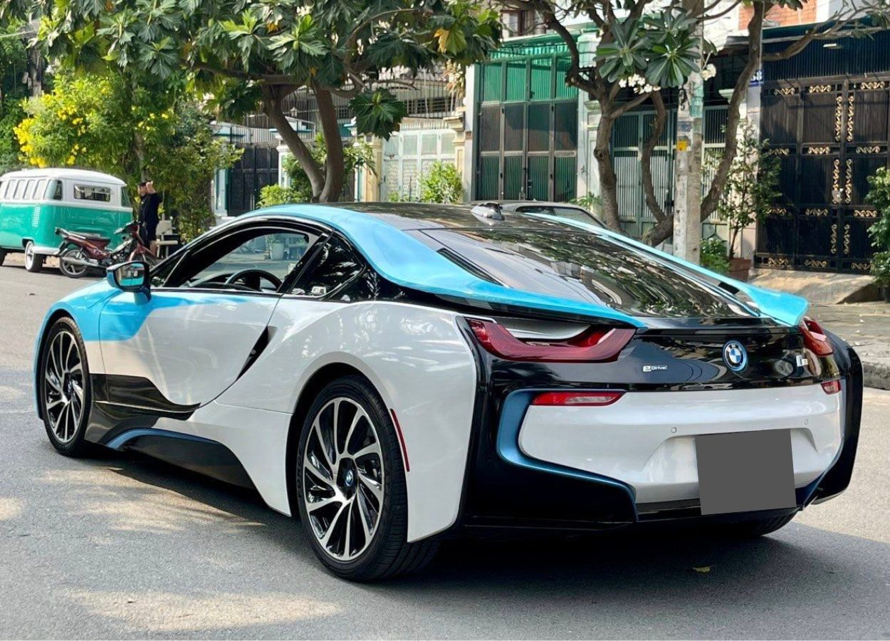 i82