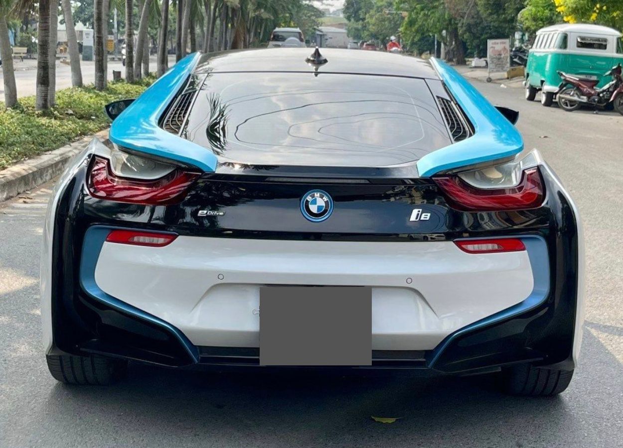 i83