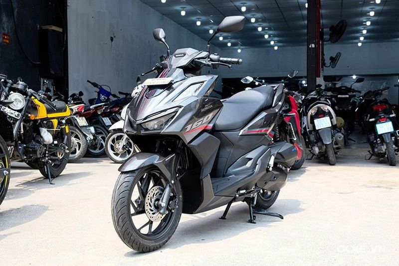 Xe tay ga Honda Vario 2024 trình làng, giá quy đổi từ 42 triệu đồng 388935