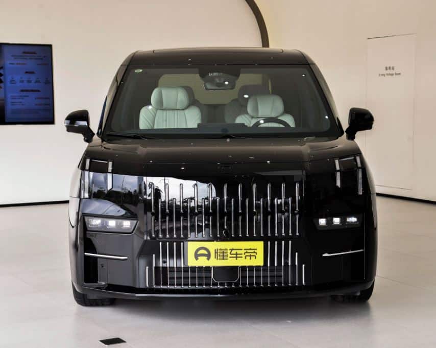 MPV điện Zeekr 009 2024 ra mắt: Lưới tản nhiệt ‘biến hóa’ linh hoạt, tầm hoạt động hơn 800 km 391038