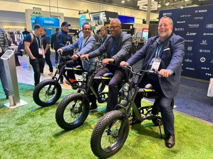 Xe đạp điện DrgnFly của VinFast vừa ra mắt đã ‘hút’ khách hàng Mỹ 390543