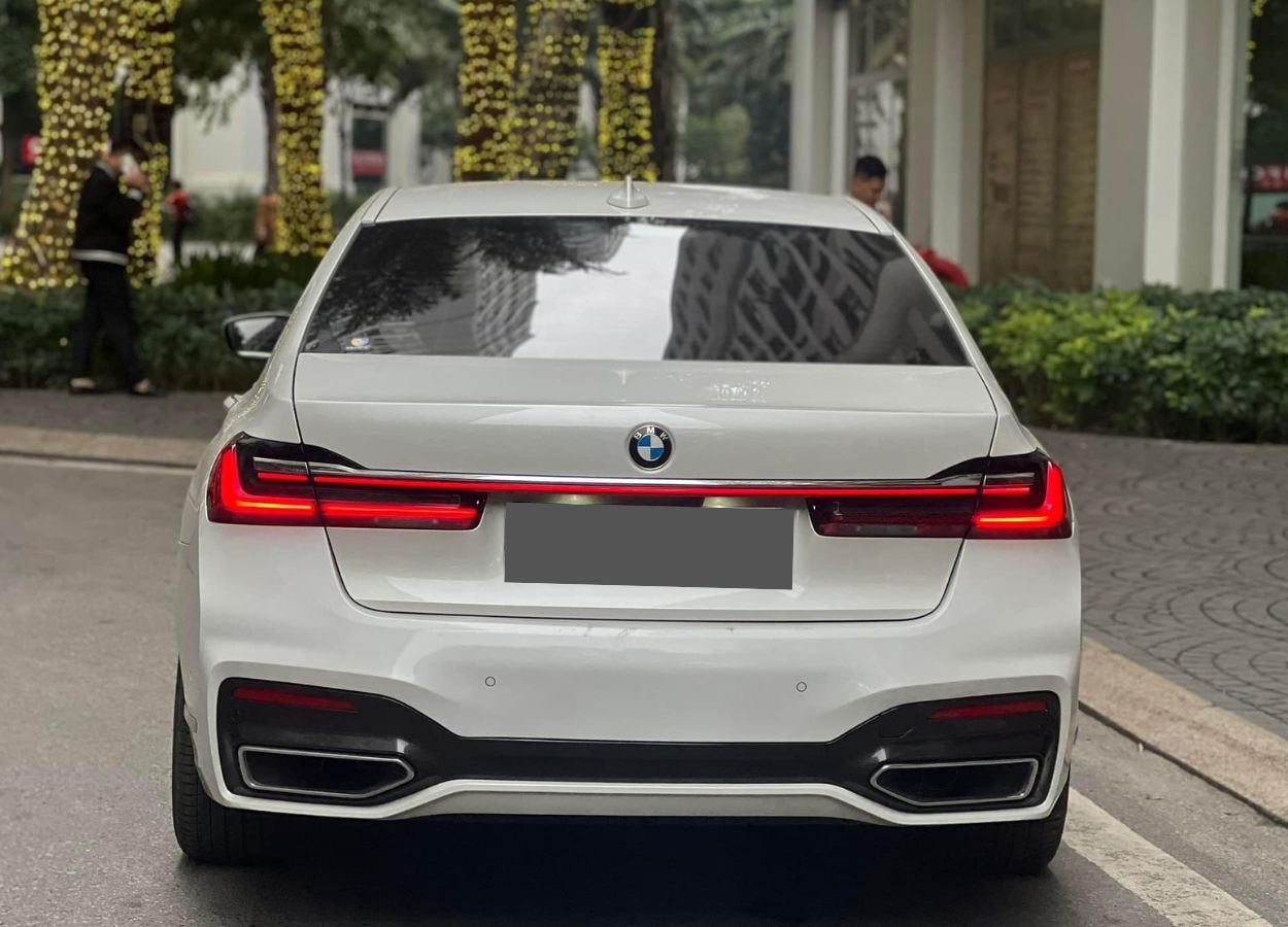 BMW 730Li mới lăn bánh hơn 10.000 km đã chào bán ‘lỗ’ hơn 1 tỷ đồng 393113