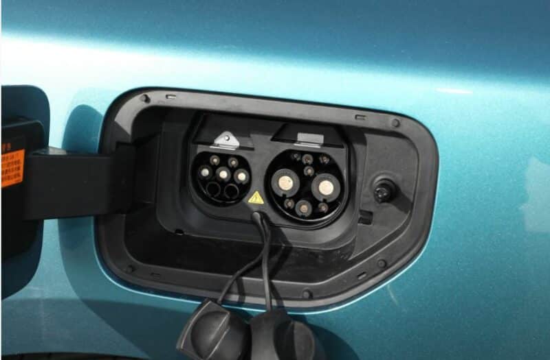 Xe điện Dongfeng eπ 007 mở bán với giá quy đổi hơn 500 triệu đồng, tầm hoạt động 1.200 km 393832