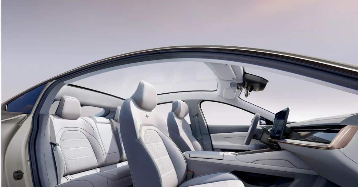 Xe điện Dongfeng eπ 007 mở bán với giá quy đổi hơn 500 triệu đồng, tầm hoạt động 1.200 km 393834