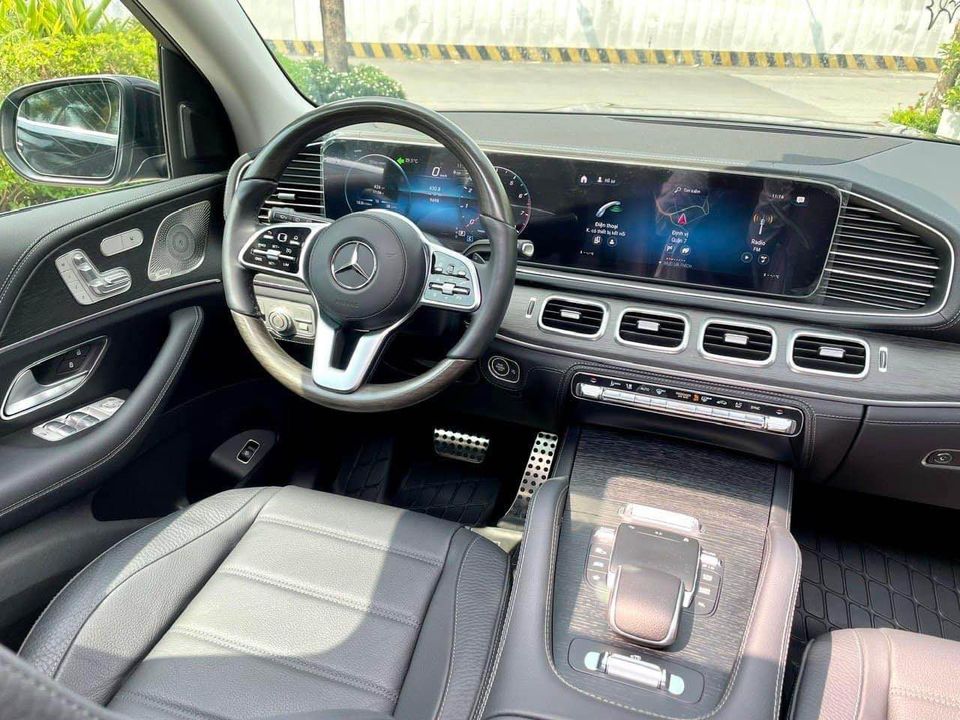 SUV ‘chủ tịch’ Mercedes-Benz GLS 450 lăn bánh chưa đầy 1 vạn km rớt giá gần 2 tỷ đồng 395128