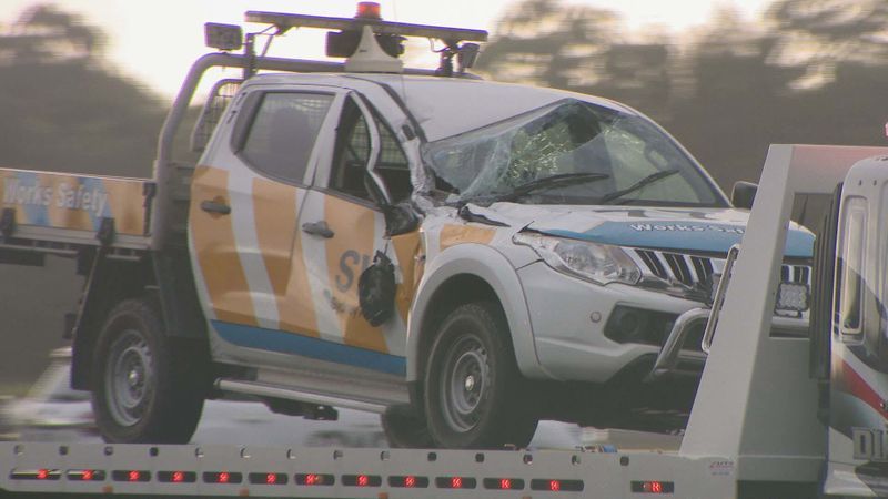 Bán tải Mitsubishi Triton ‘lạc lối’, đâm vào máy bay Airbus A320 đang đỗ trên đường băng 395507