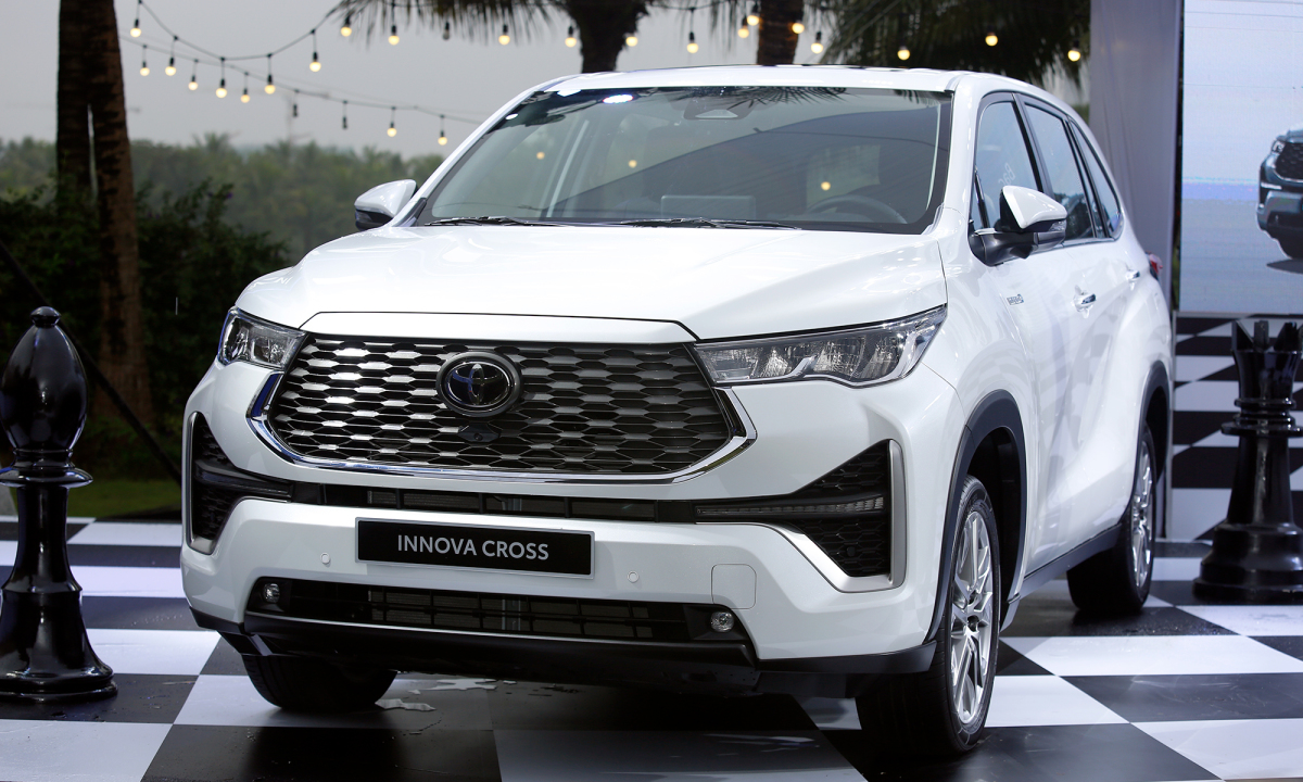 Innova-Cross-2023-1-9374-16971-4238-8212-1697107267