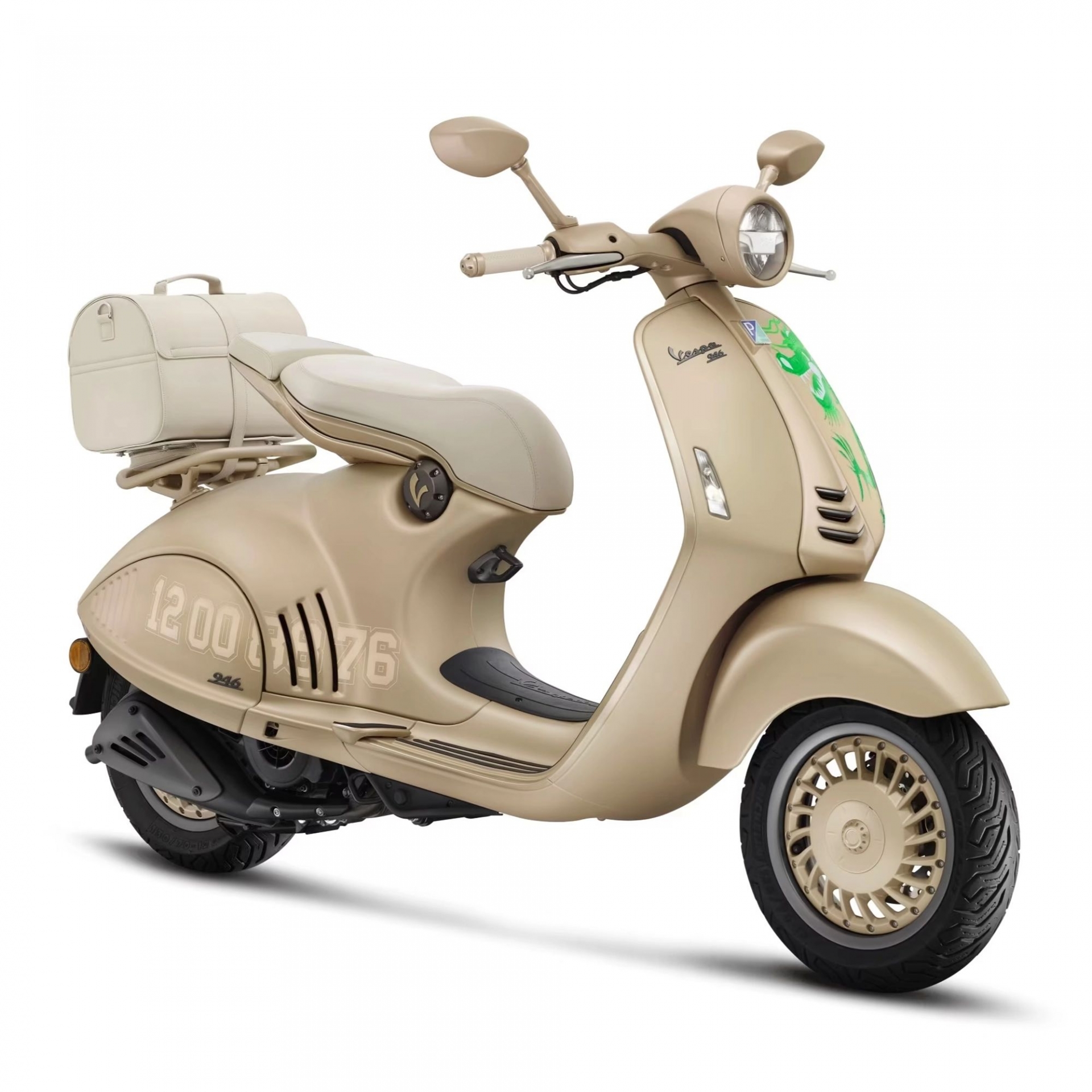 Vespa 946 ‘rồng xanh’ sẽ ra mắt khách Việt trong tháng 4, giá quy đổi gần 300 triệu đồng 396001