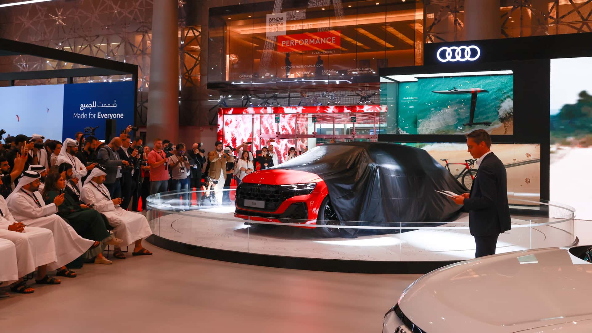 2024-audi-sq8-at-the-2023-geneva-motor-show