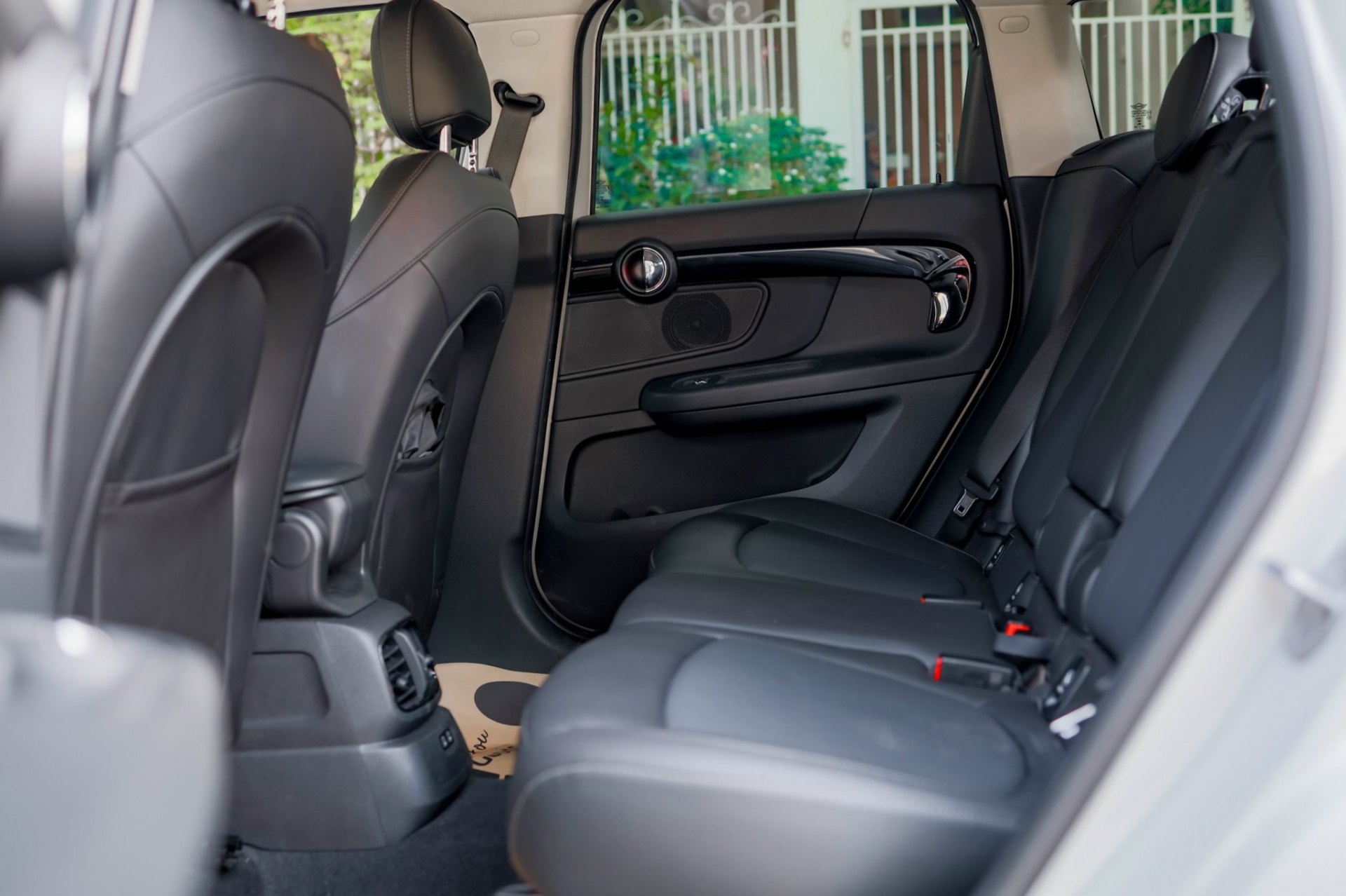 Xe chơi Mini Cooper Countryman chạy lướt bán ‘lỗ’ gần 1 tỷ đồng 402739