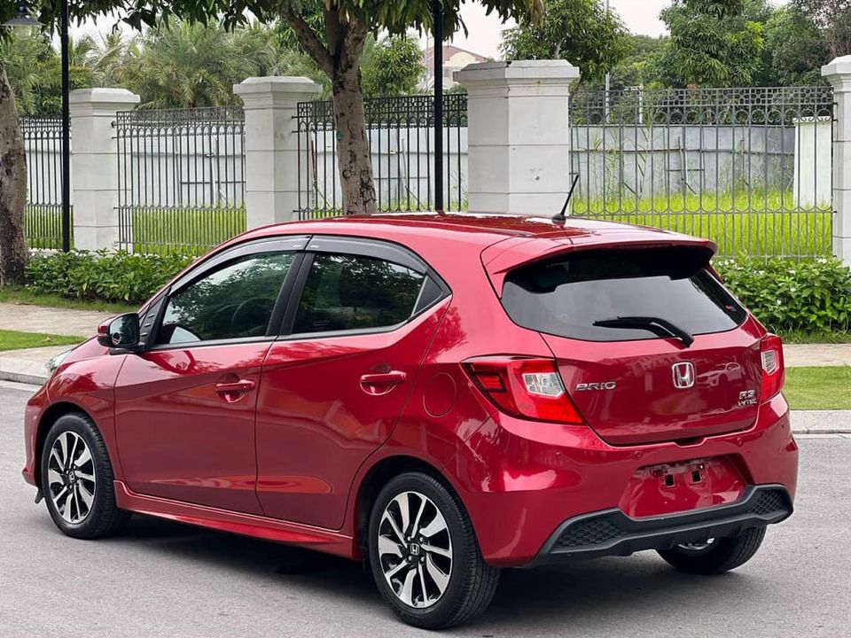 ‘Cựu binh’ Honda Brio lăn bánh 2 năm xuống giá ngỡ ngàng trên thị trường xe cũ 403851