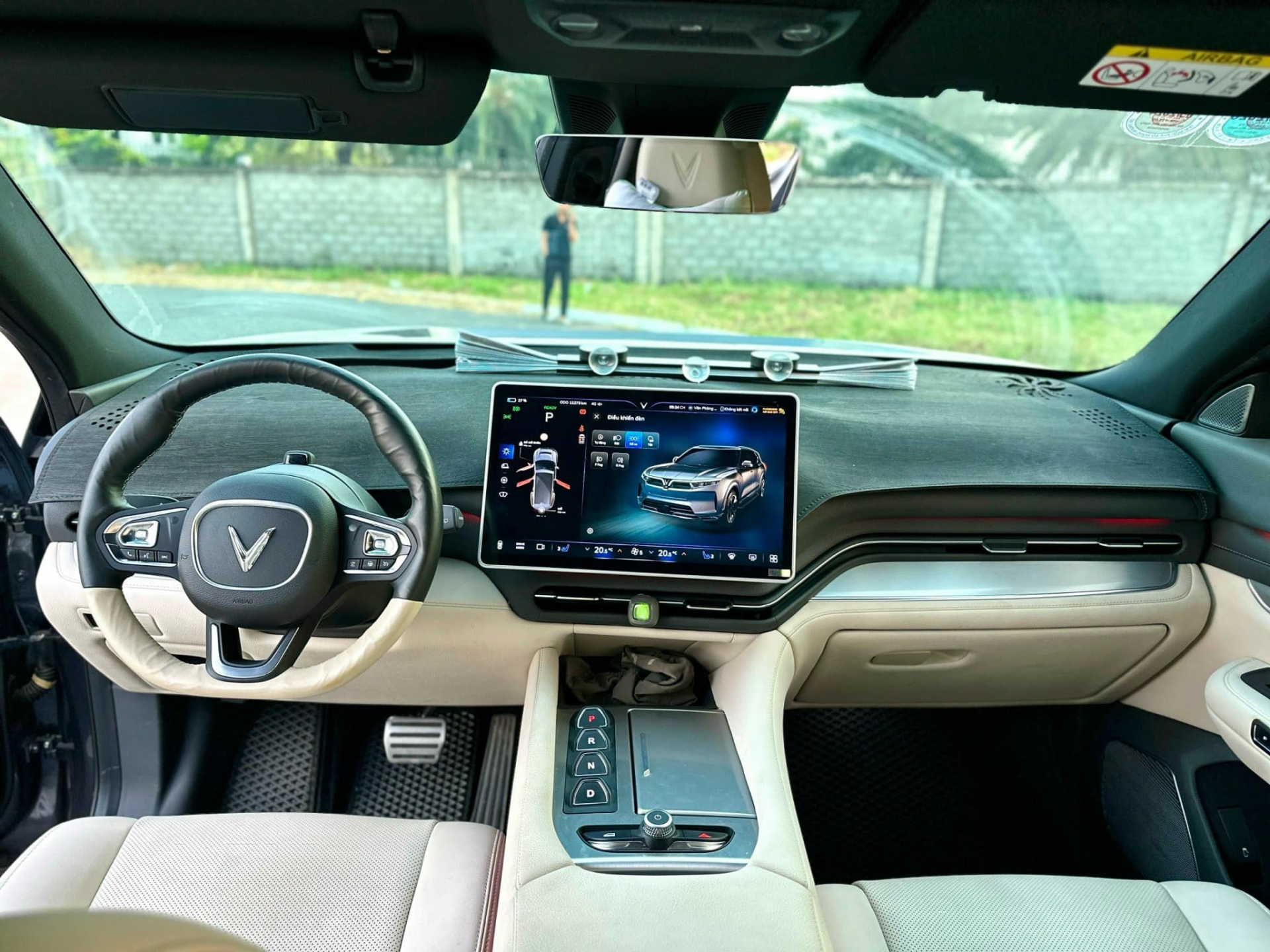 VinFast VF 9 lăn bánh chưa đầy 1 năm giúp người dùng xe lướt ‘bỏ túi’ 200 triệu đồng 404318