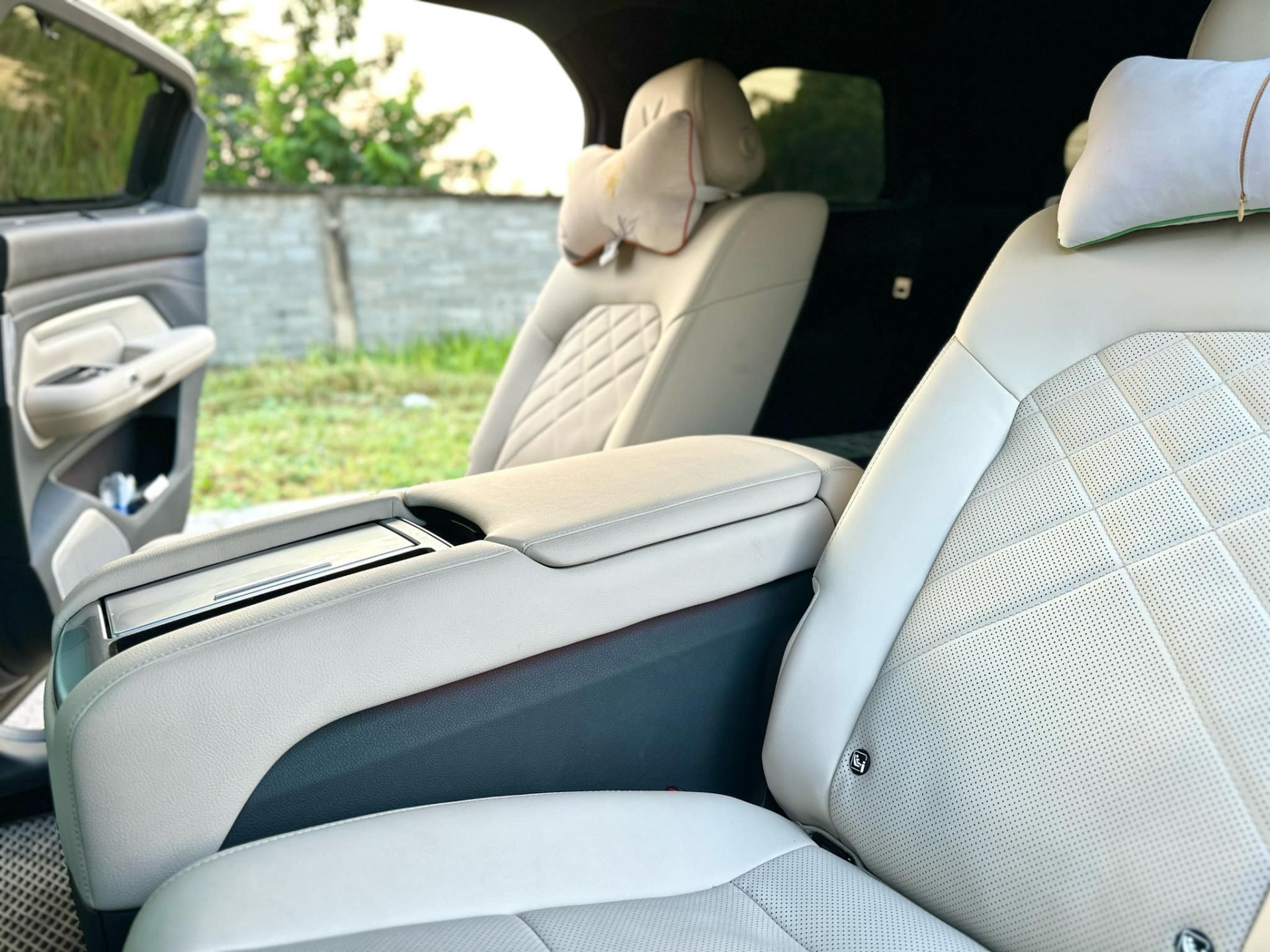 VinFast VF 9 lăn bánh chưa đầy 1 năm giúp người dùng xe lướt ‘bỏ túi’ 200 triệu đồng 404319