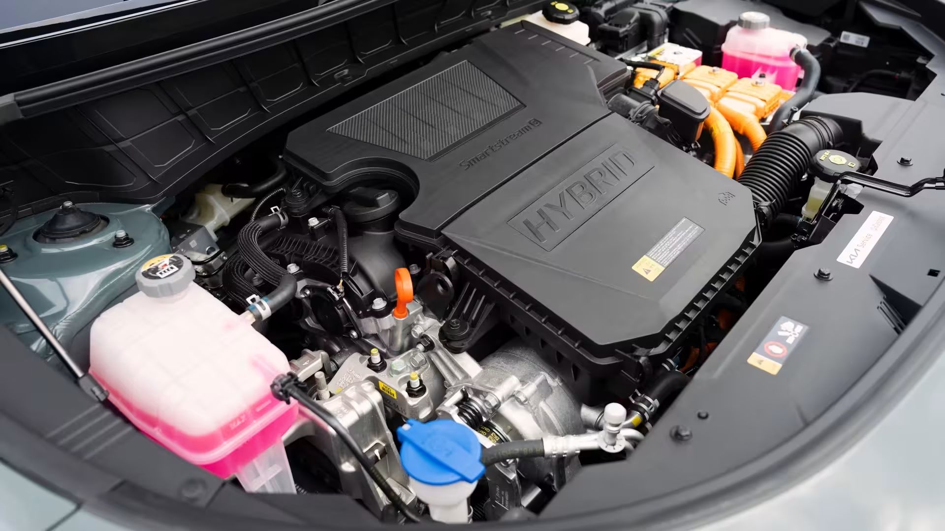 Kia Seltos sắp bổ sung tùy chọn động cơ hybrid, cạnh tranh Toyota Yaris Cross 409068