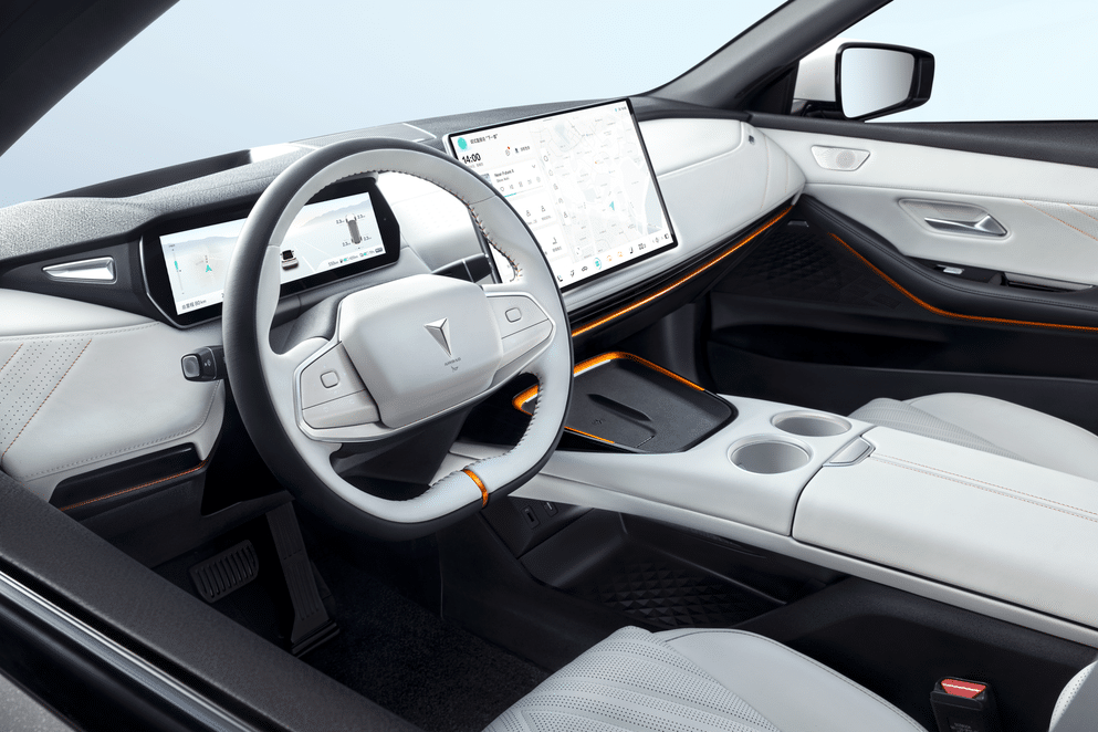 1488x0_1_autohomecar__ChtlyGXUh8KABJyYABEdvBsx48g957