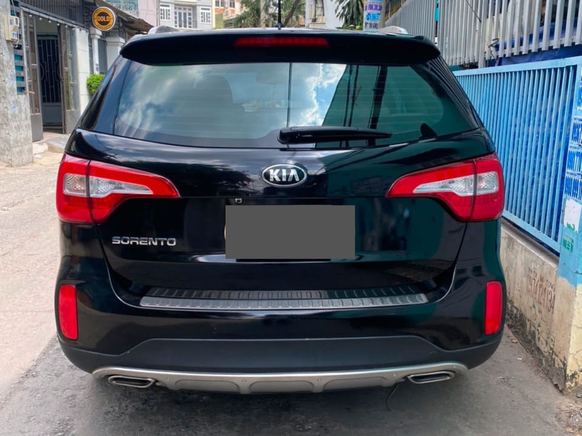 Kia Sorento lăn bánh 5 năm chào bán với giá rẻ hơn Toyota Yaris Cross 410672