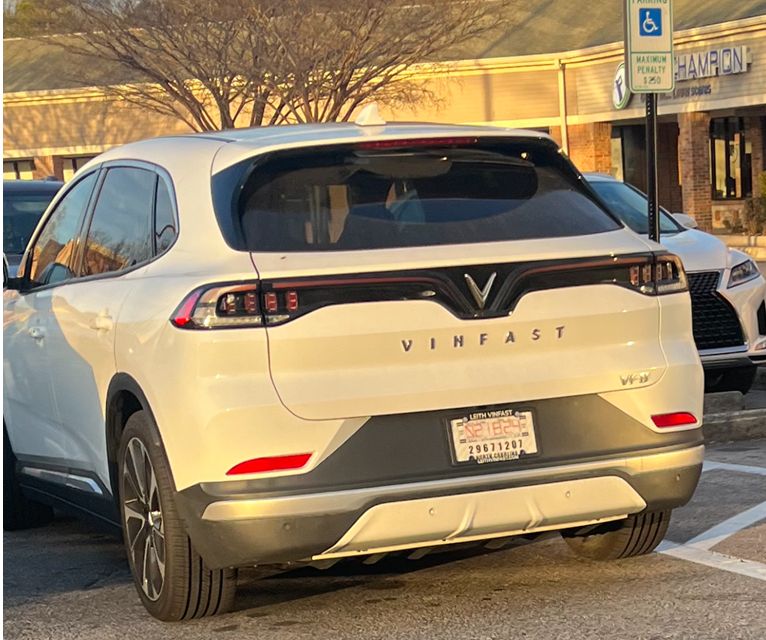 Nhiều khách hàng Mỹ hài lòng với VinFast VF 8 410974