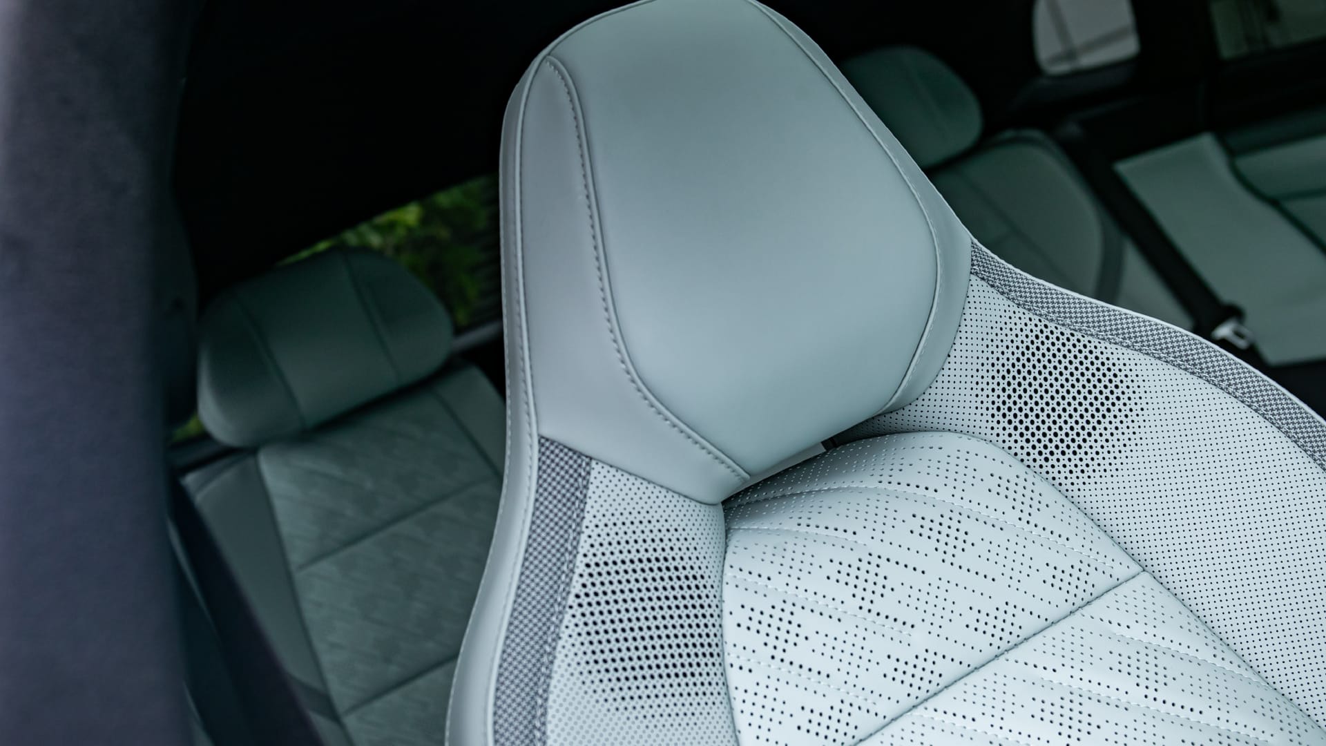 Slide-16_9-122-2024-02-27T185701.926