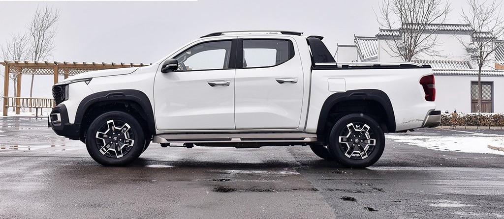 Bán tải điện ngang cỡ Ford Ranger ra mắt, giá quy đổi chưa tới 500 triệu đồng  414652