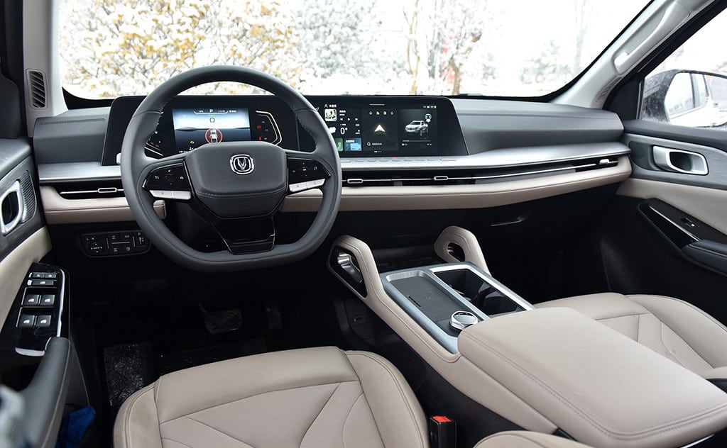 Bán tải điện ngang cỡ Ford Ranger ra mắt, giá quy đổi chưa tới 500 triệu đồng  414655