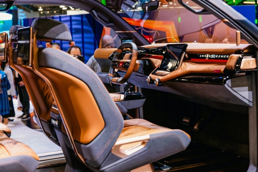 chiem-nguong-ban-tai-vinfast-vf-wild-lan-banh-ngoai-doi-thuc-khang-dinh-khong-chi-la-xe-concept-391600