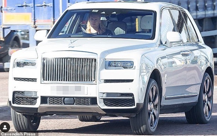 ‘Quái thú’ Erling Haaland và bộ sưu tập ô tô đắt đỏ: Đầy đủ từ Rolls-Royce tới Mercedes 415761