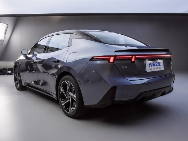 744x0_1_autohomecar__ChxoHWXnJ9-AcIxBACiksiXhbIU751