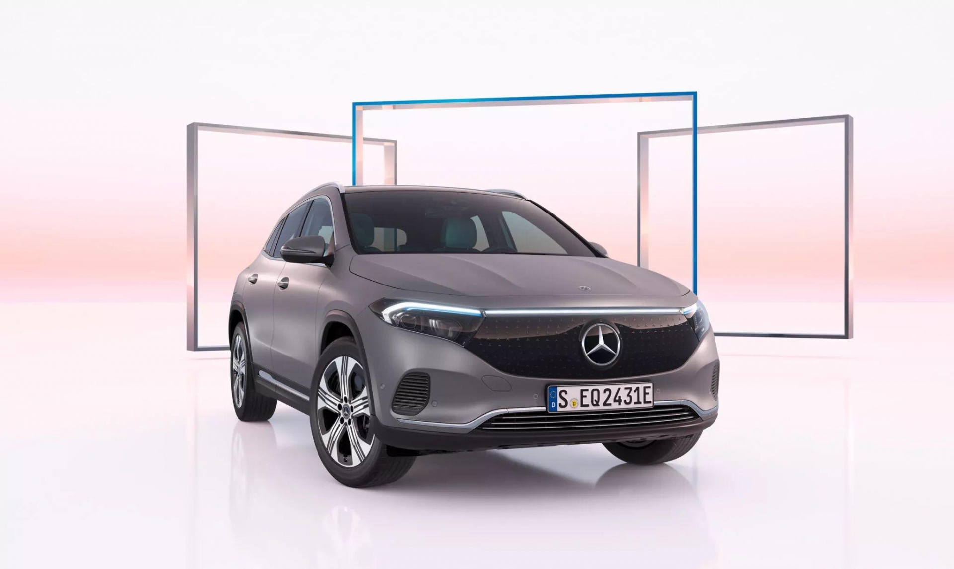 2024-Mercedes-EQA-and-EQB-00029-2048x1223_result