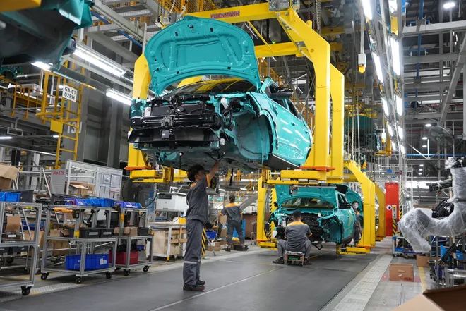 VinFast tăng tốc mở rộng mạng lưới đại lý bán xe điện tại Mỹ 420852