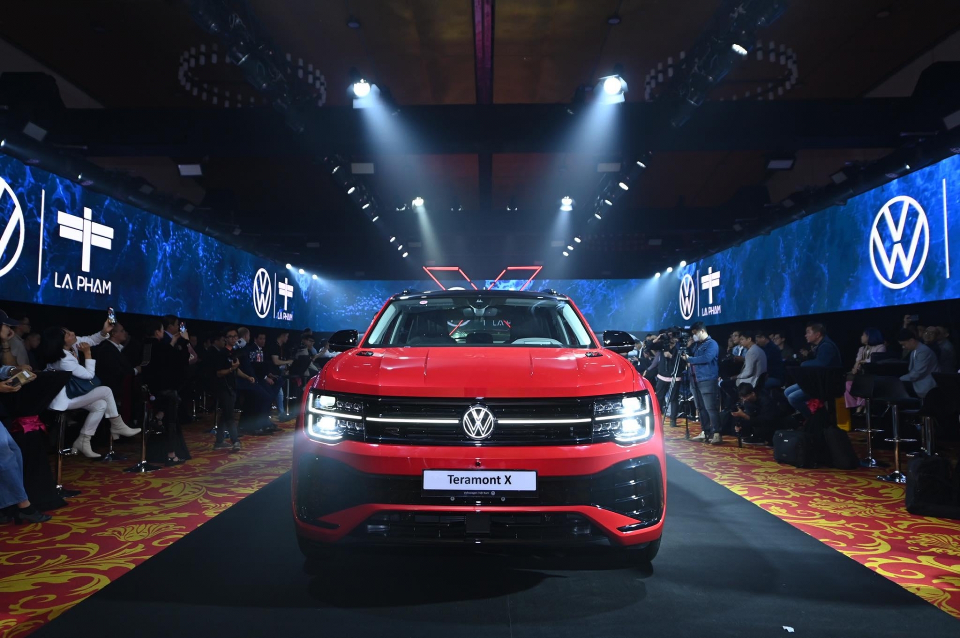 Volkswagen Teramont X chốt giá khởi điểm chưa đến 2 tỷ đồng tại Việt Nam, cạnh tranh Ford Explorer 421772