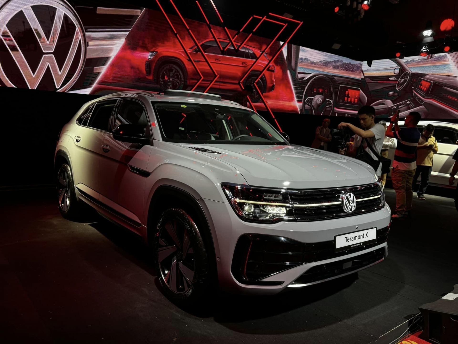 Volkswagen Teramont X chốt giá khởi điểm chưa đến 2 tỷ đồng tại Việt Nam, cạnh tranh Ford Explorer 421779