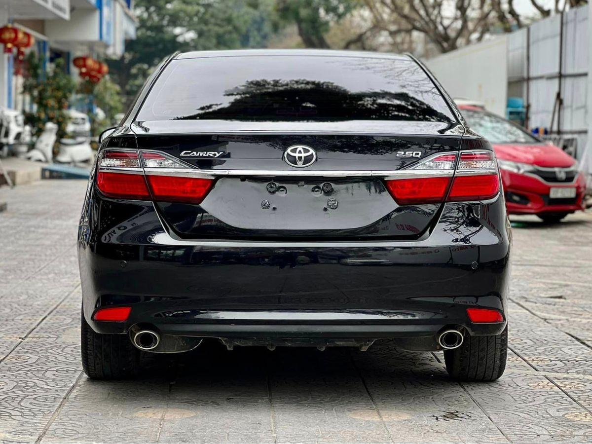 Toyota Camry mới lăn bánh 5 năm đã mất giá ngang một chiếc Mazda CX-5 423127