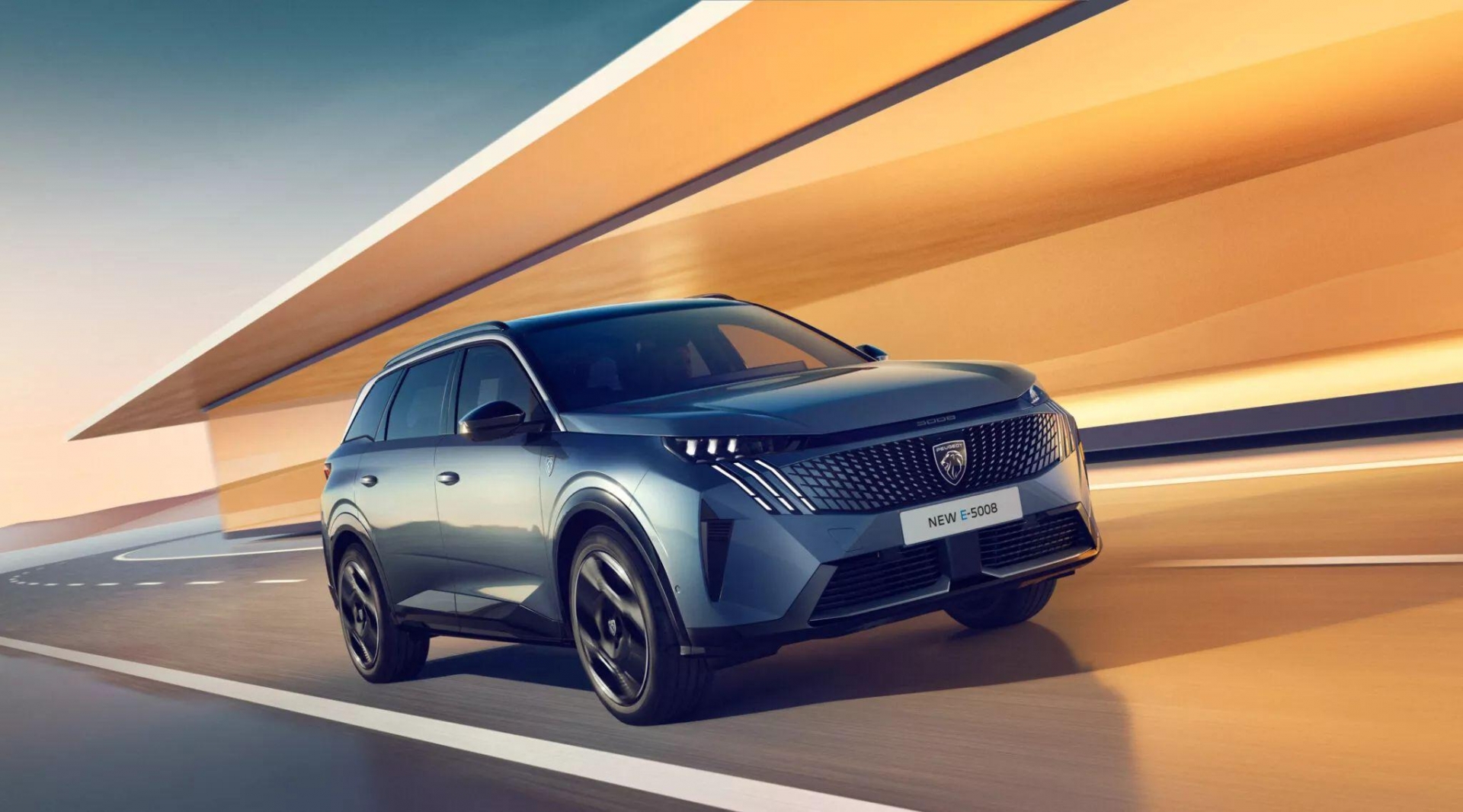 Peugeot E-5008 ra mắt với tầm hoạt động gần 700 km, sáng cửa về Việt Nam? 425510