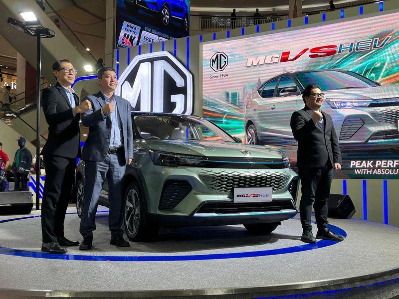 MG VS HEV ra mắt, đấu Toyota Yaris Cross bằng mức giá quy đổi chỉ 611 triệu đồng 427057