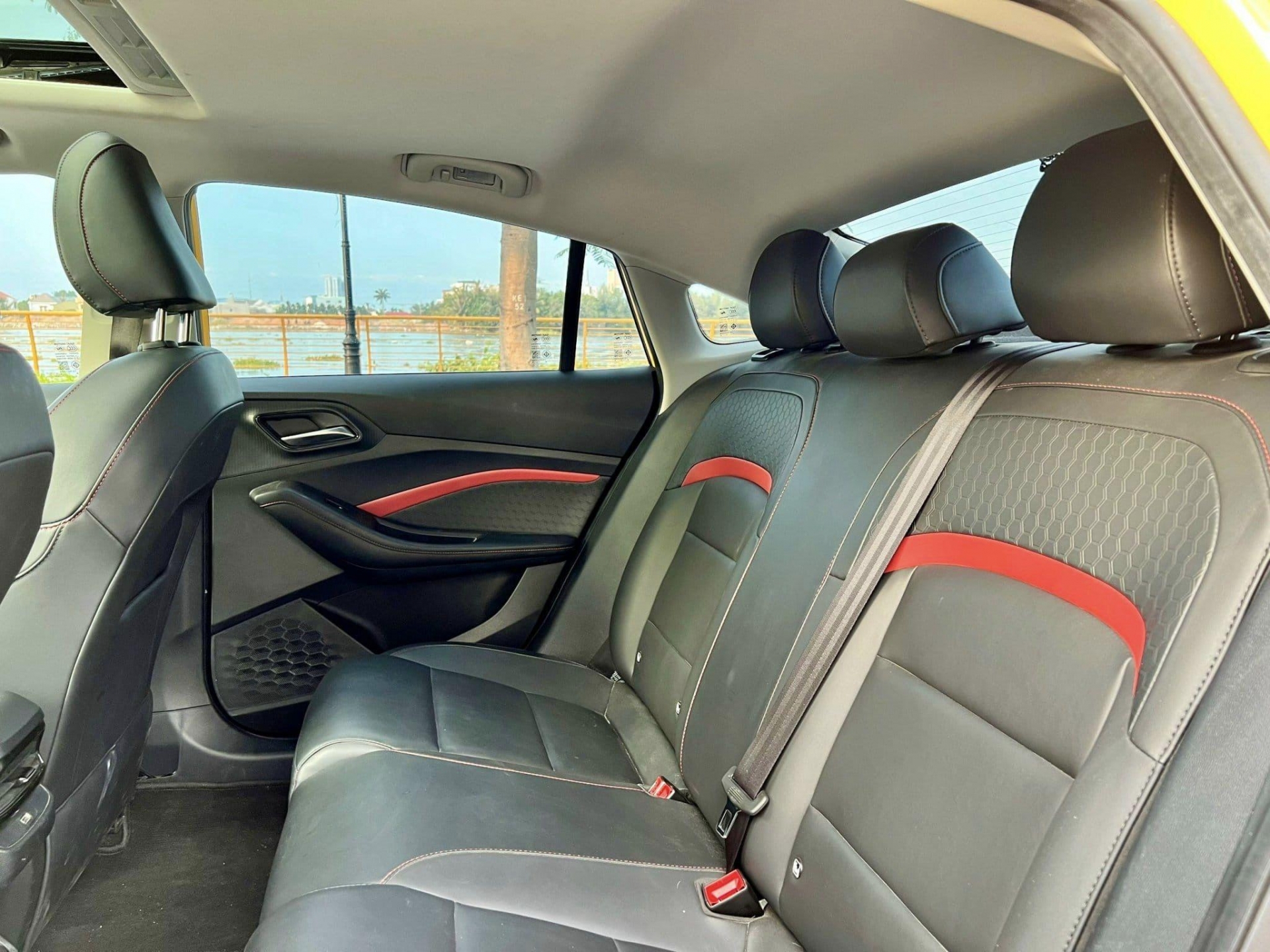 MG5 chạy ‘lướt’ 1 năm được chào bán với giá rẻ bất ngờ 427325