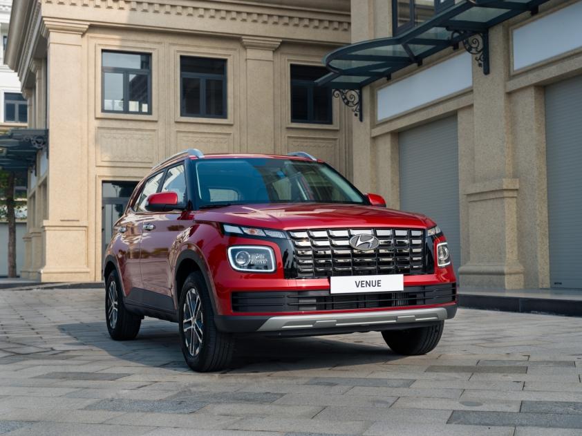 Cạnh tranh Sonet và Raize, tân binh Hyundai Venue nhận ưu đãi tới 40 triệu đồng 427604