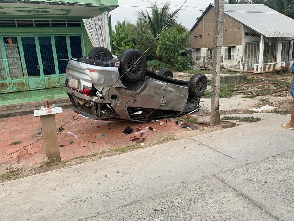 Lái ô tô tông tử vong hai đối tượng nghi trộm chó tại Đồng Tháp, tài xế bị tạm giữ hình sự 431140