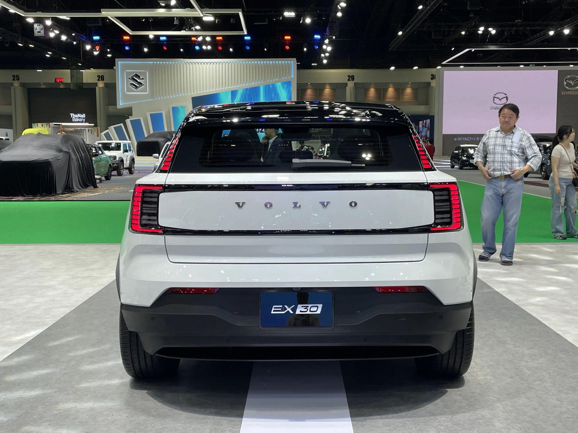 Volvo giới thiệu SUV cỡ nhỏ EX30 tại Thái Lan, dự kiến cập bến Việt Nam cuối 2024? 431344