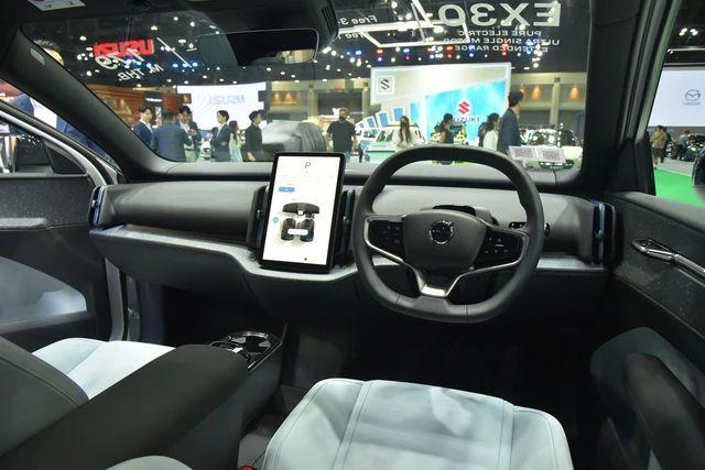 Volvo giới thiệu SUV cỡ nhỏ EX30 tại Thái Lan, dự kiến cập bến Việt Nam cuối 2024? 431352