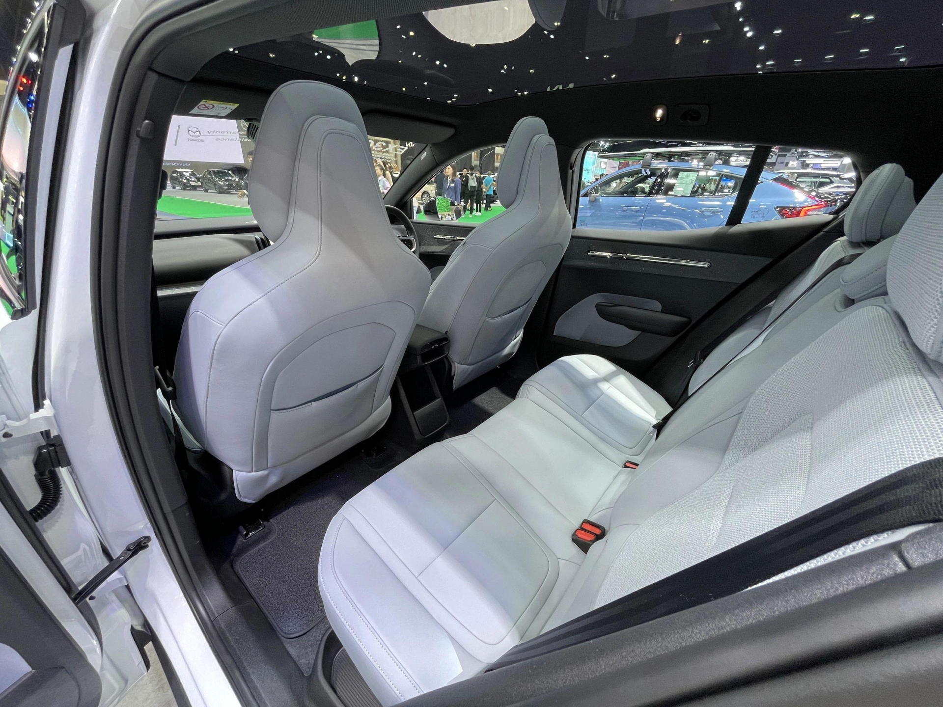 Volvo giới thiệu SUV cỡ nhỏ EX30 tại Thái Lan, dự kiến cập bến Việt Nam cuối 2024? 431358