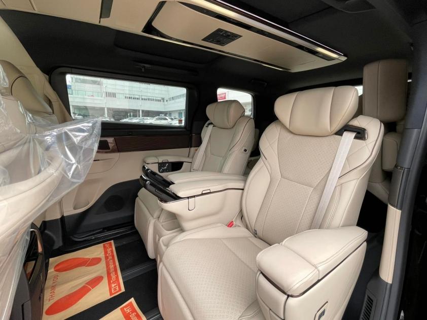 toyota-alphard-2024-bi-ban-chenh-gia-den-300-trieu-dong-362632