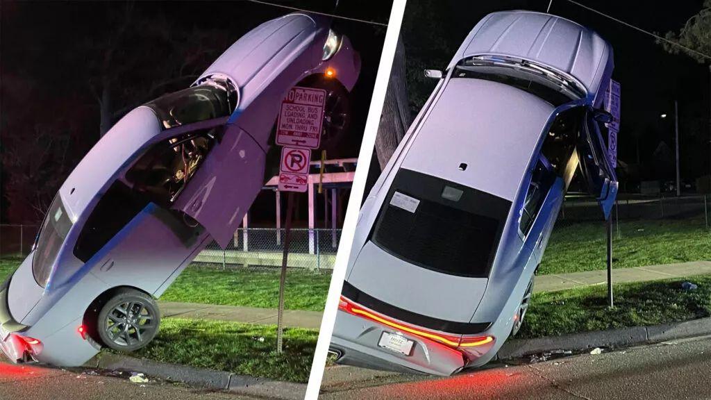 Car-Caught-On-Street-Sign-1024x576_result