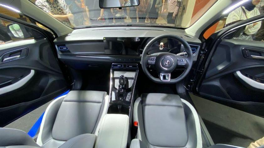 MG VS HEV - đối thủ đáng gờm của Honda CR-V Hybrid trong phân khúc ‘xe xanh’  456077