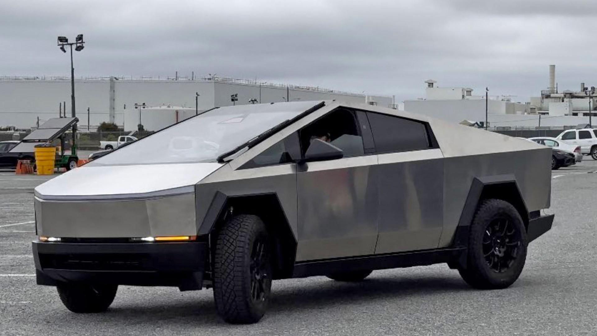 tesla-cybertruck-1-1231