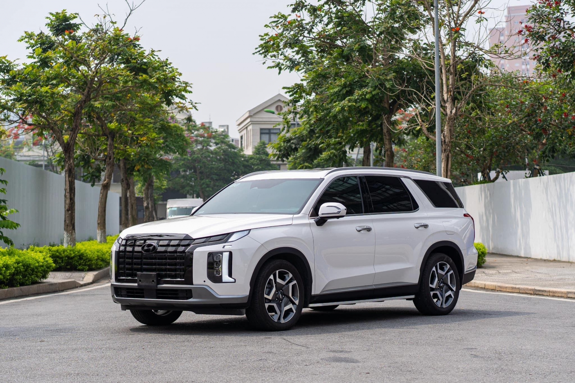 SUV ‘khủng long’ Hyundai Palisade lăn bánh chưa đầy 1 năm được rao bán với giá khó tin 466755